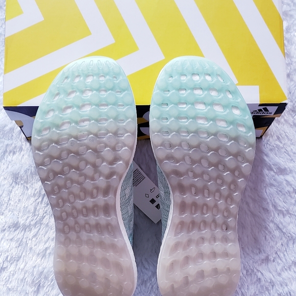 New Womens Adidas Pureboost Go - Picture 3 of 8